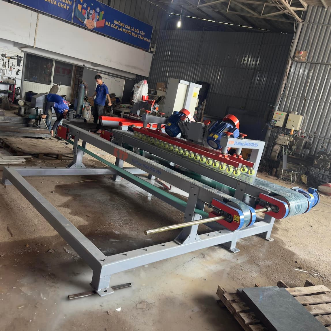 Gia công cắt gạch