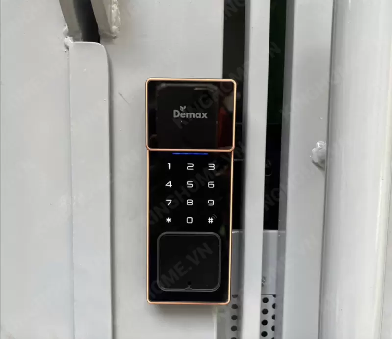 Khoá Cổng Chống Nước