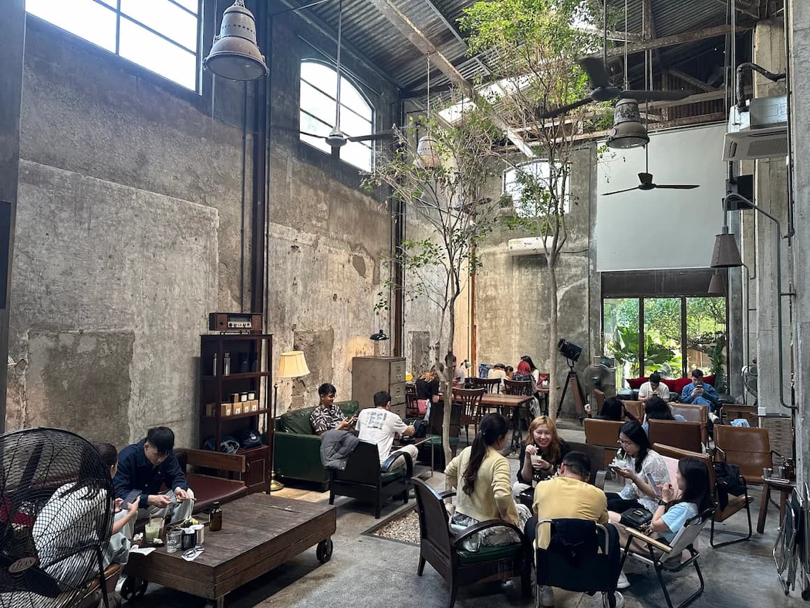 Thiết kế quán cafe Phong cách xây thô