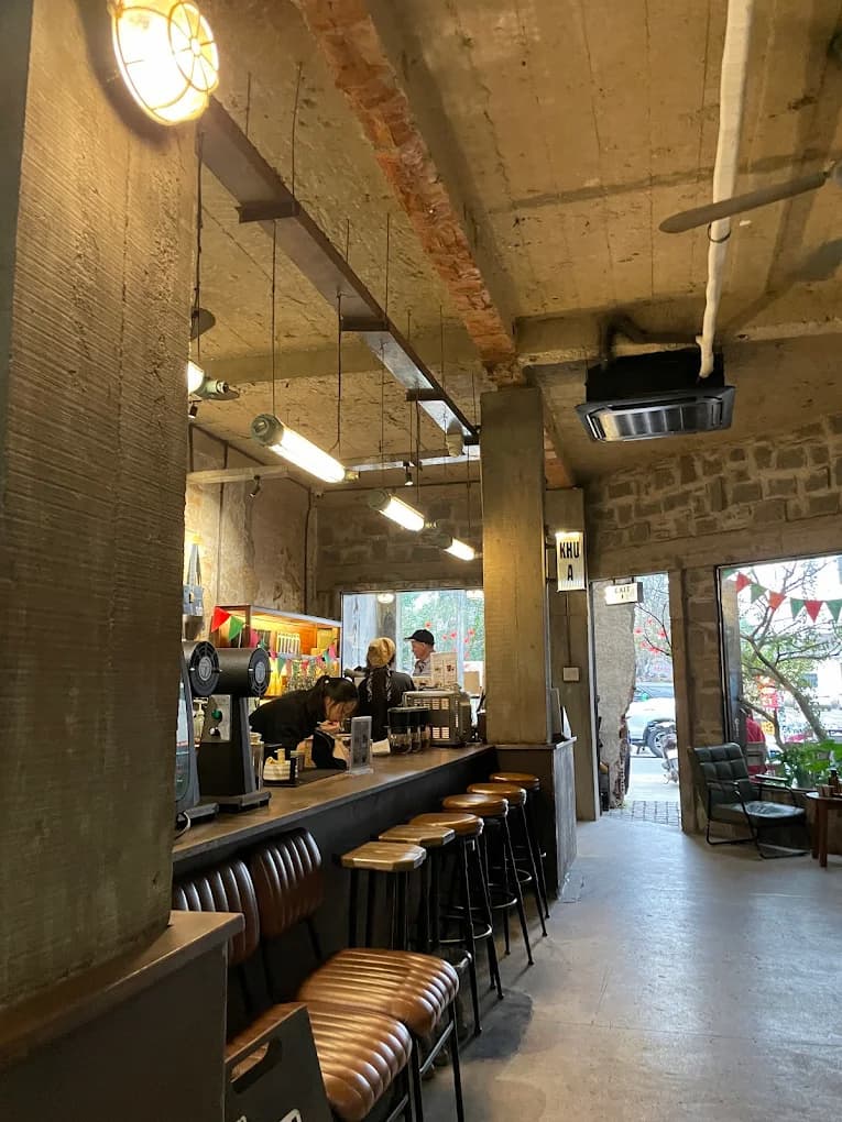 Thiết kế quán cafe Phong cách xây thô